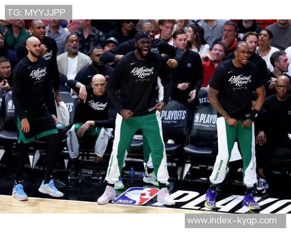 沃尔什半场完美表现七投全中三分三中三狂砍18分3篮板3抢断展现狠人风范